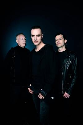 Solar Fake1 (c) Band