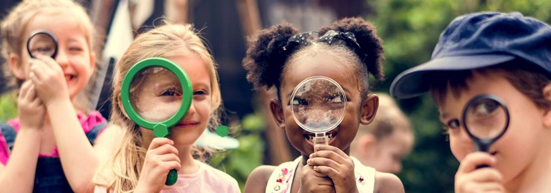 kinder mit lupen2