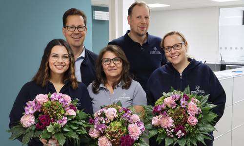 Ehrungen für langjährige Mitarbeiterinnen in der Hausarztpraxis Sanders