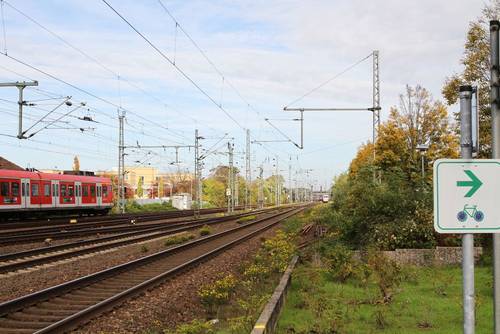 Bahnlinie teilt Langen [(c): Stadt Langen]
