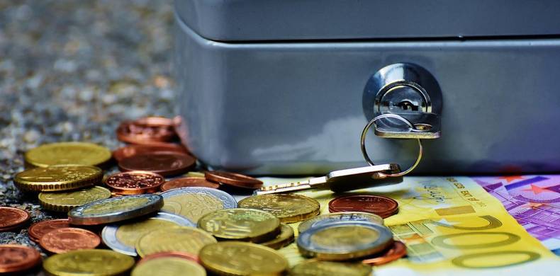 Finanzen - Geldkassette © Alexas_Fotos/www.pixabay.com