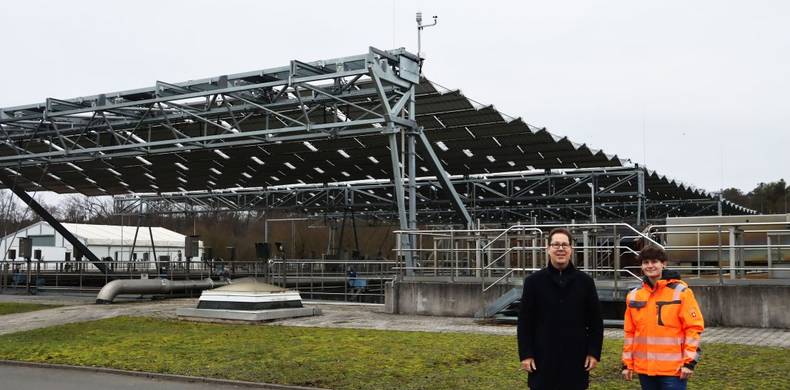 Solarfaltdach auf der Kläranlage © Schaible/Stadt Langen